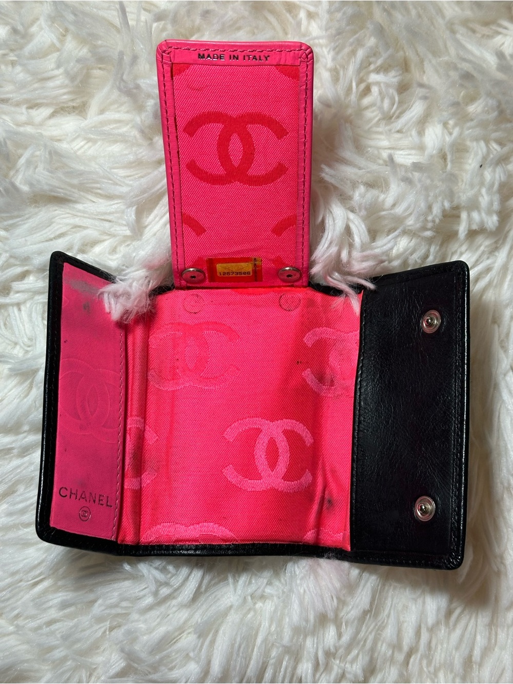 CHANEL Cambon Black Quilted Leather Key Holder with CC Logo - Picture 5 of 5